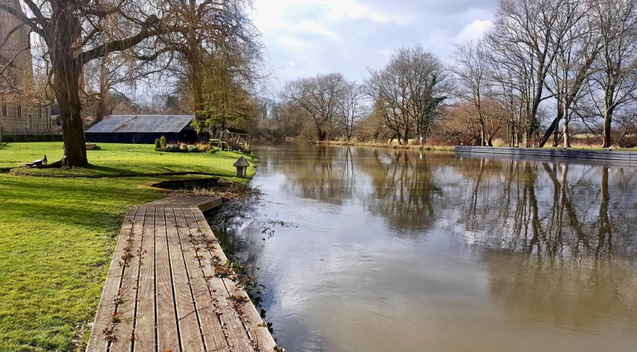 River Nene Cottages Water Newton المظهر الخارجي الصورة