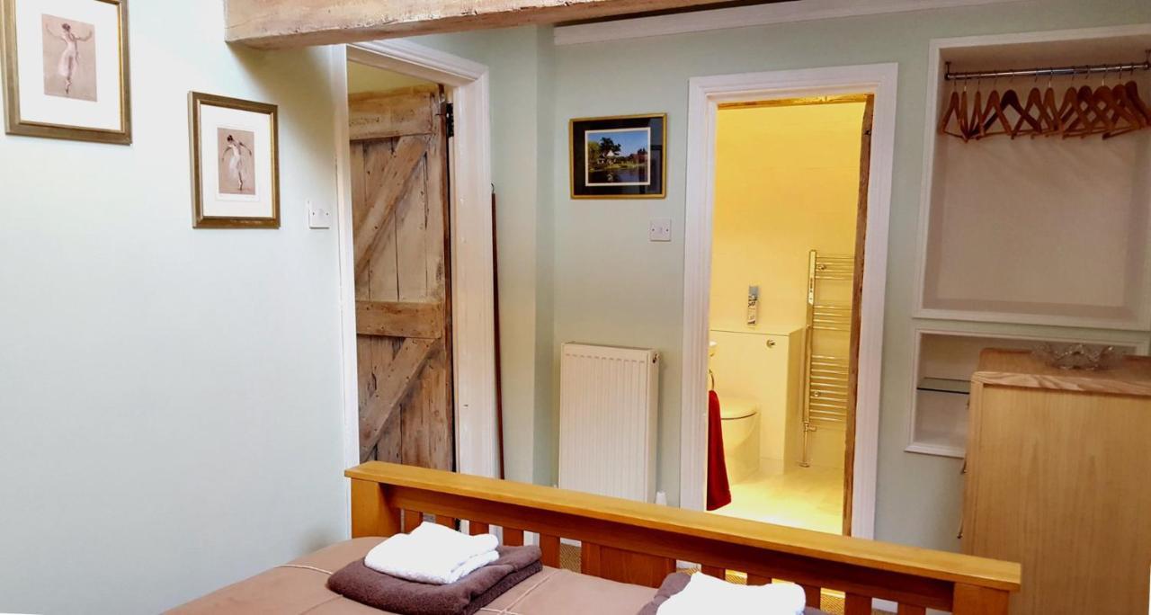 River Nene Cottages Water Newton المظهر الخارجي الصورة